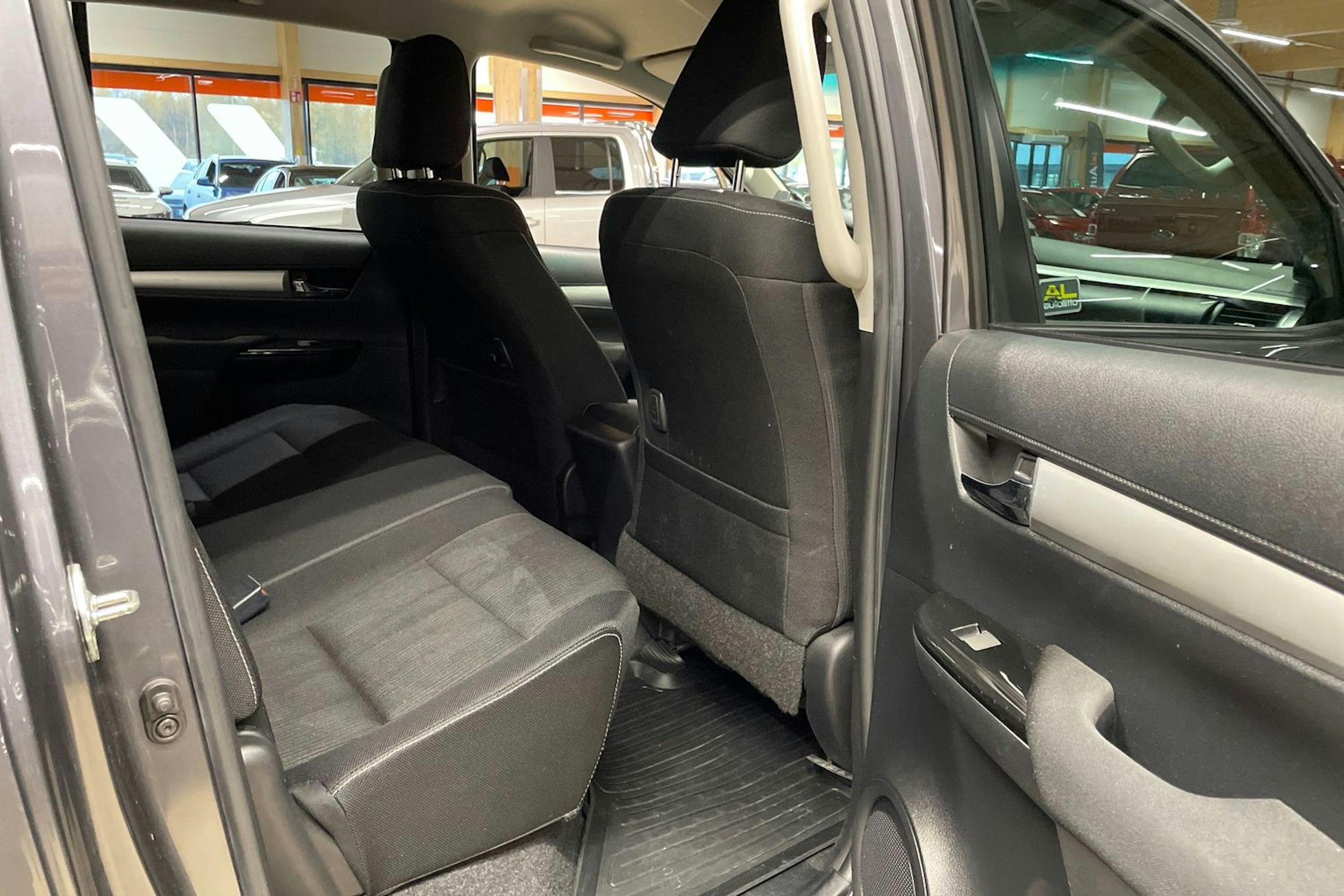 harmaa Truckmasters OX 4X4 2018 kuva 17.