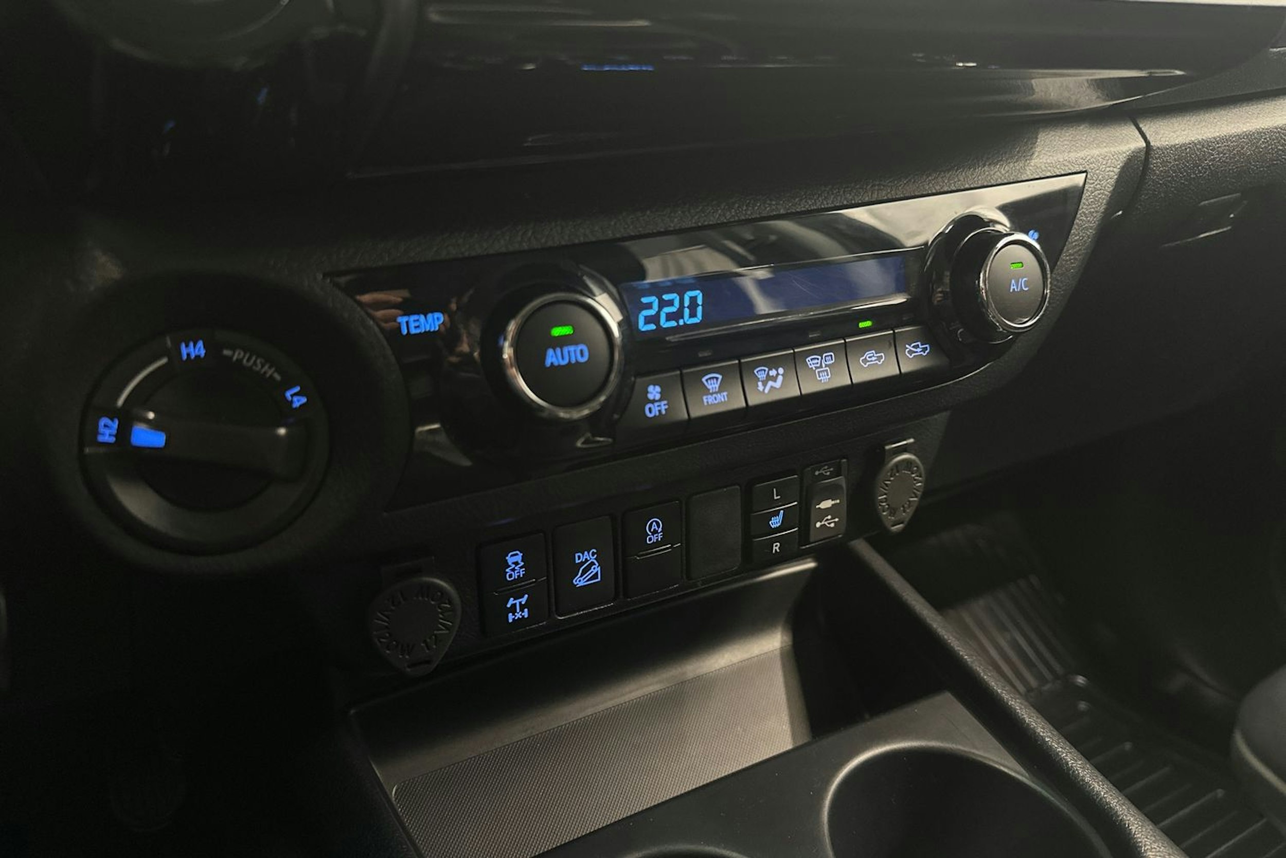 musta Truckmasters OX 4x4 2021 kuva 18.