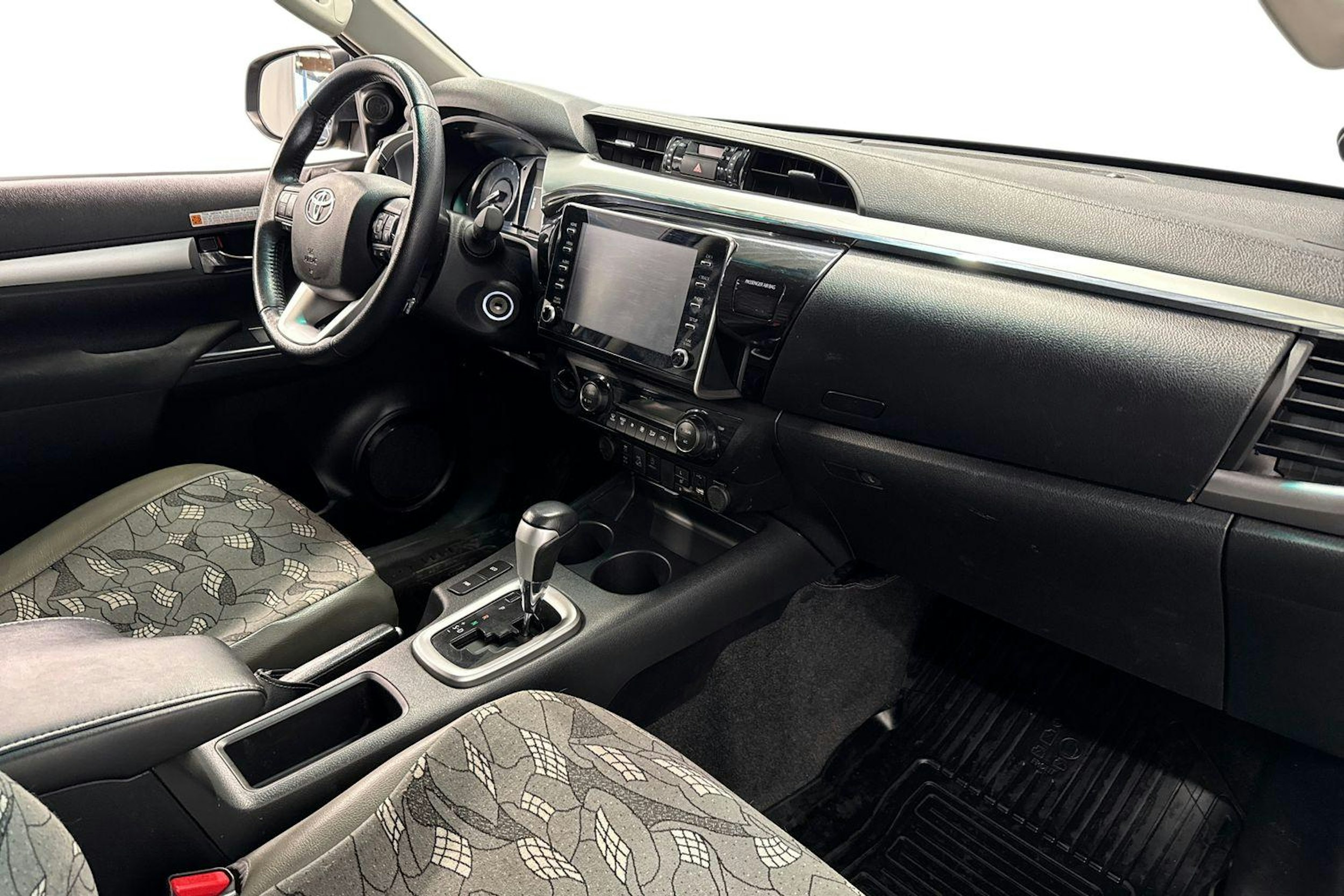 musta Truckmasters OX 4x4 2022 kuva 9.