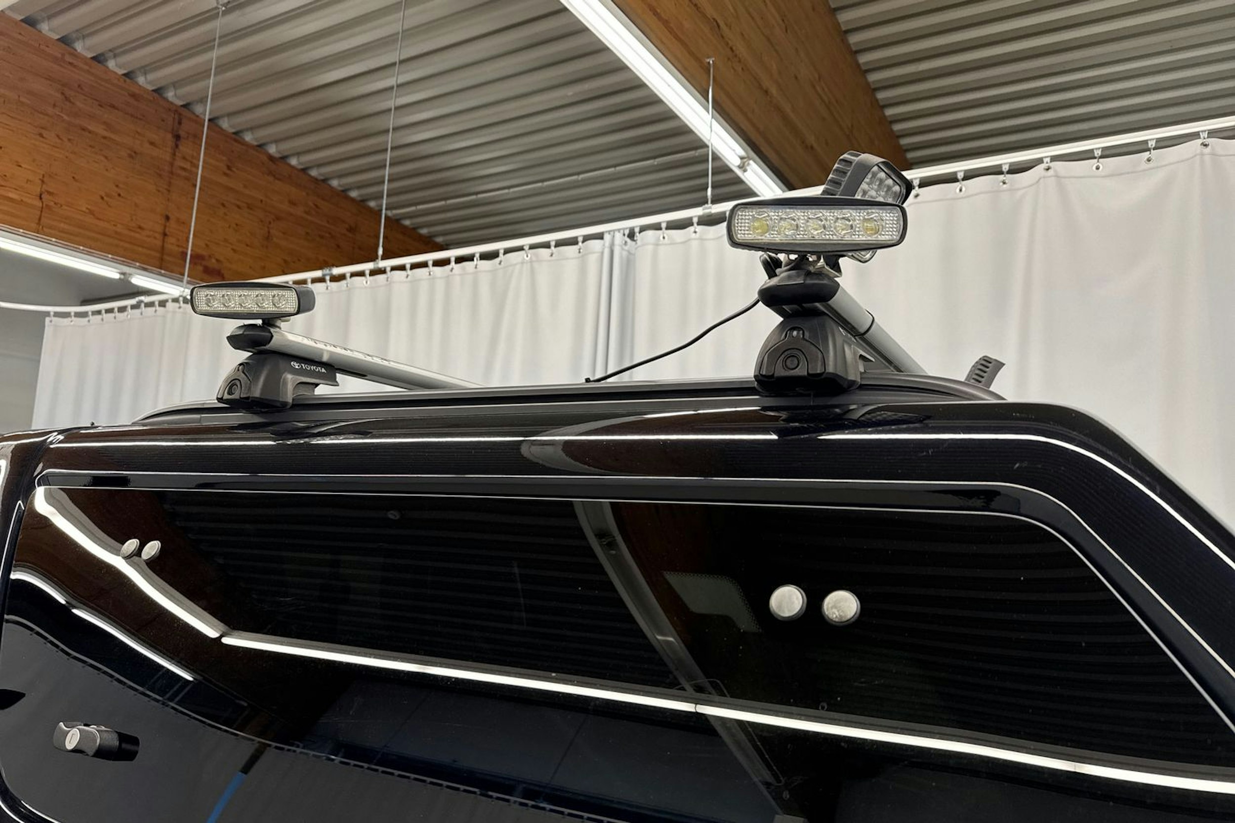 musta Truckmasters OX 4x4 2022 kuva 25.