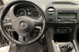Harmaa Volkswagen Amarok 2011 kuva 9.