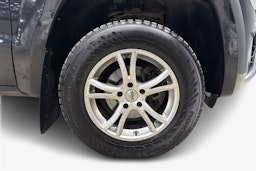 musta Volkswagen Amarok 2011 kuva 12.