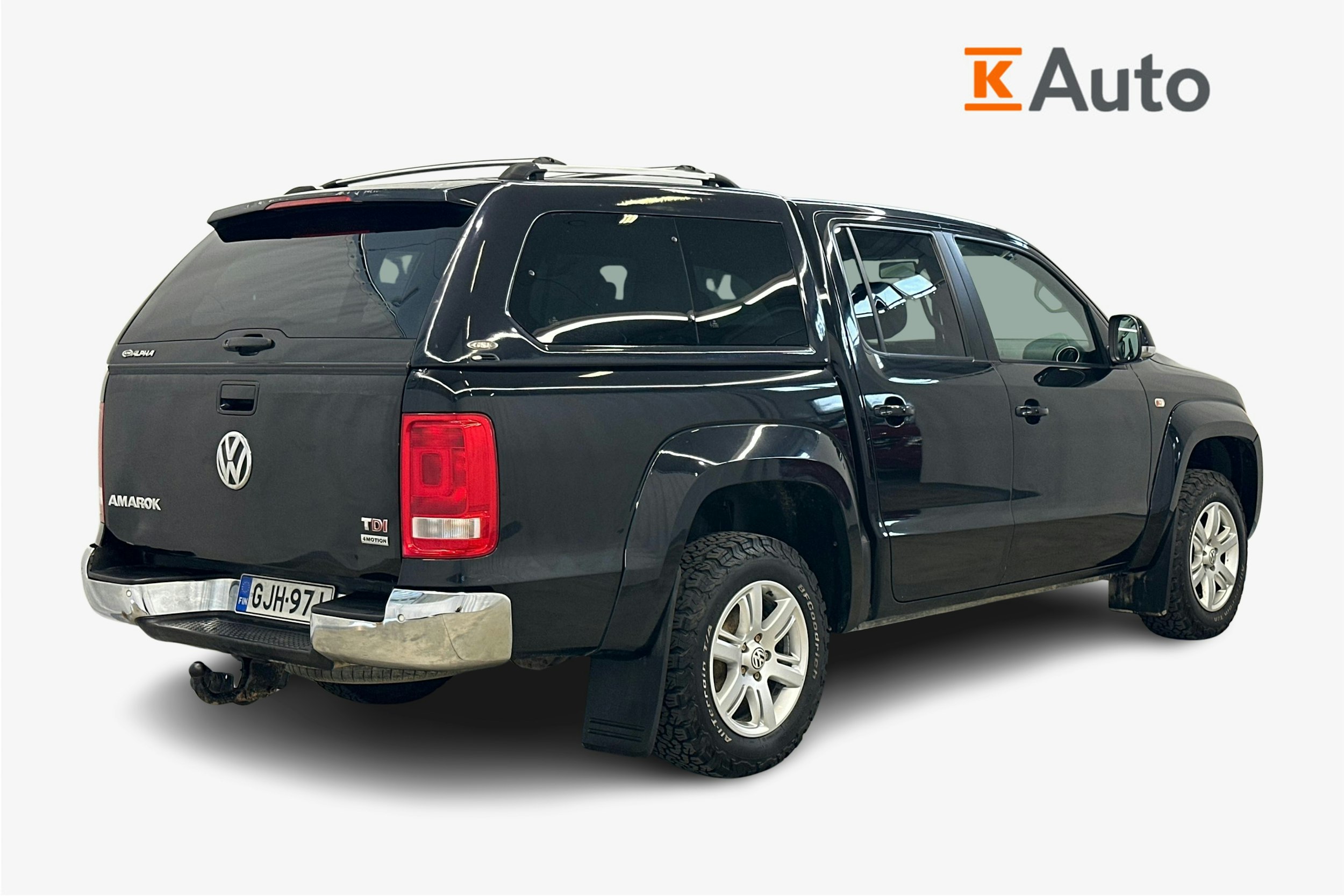 musta Volkswagen Amarok 2011 kuva 2.