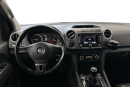 musta Volkswagen Amarok 2011 kuva 7.