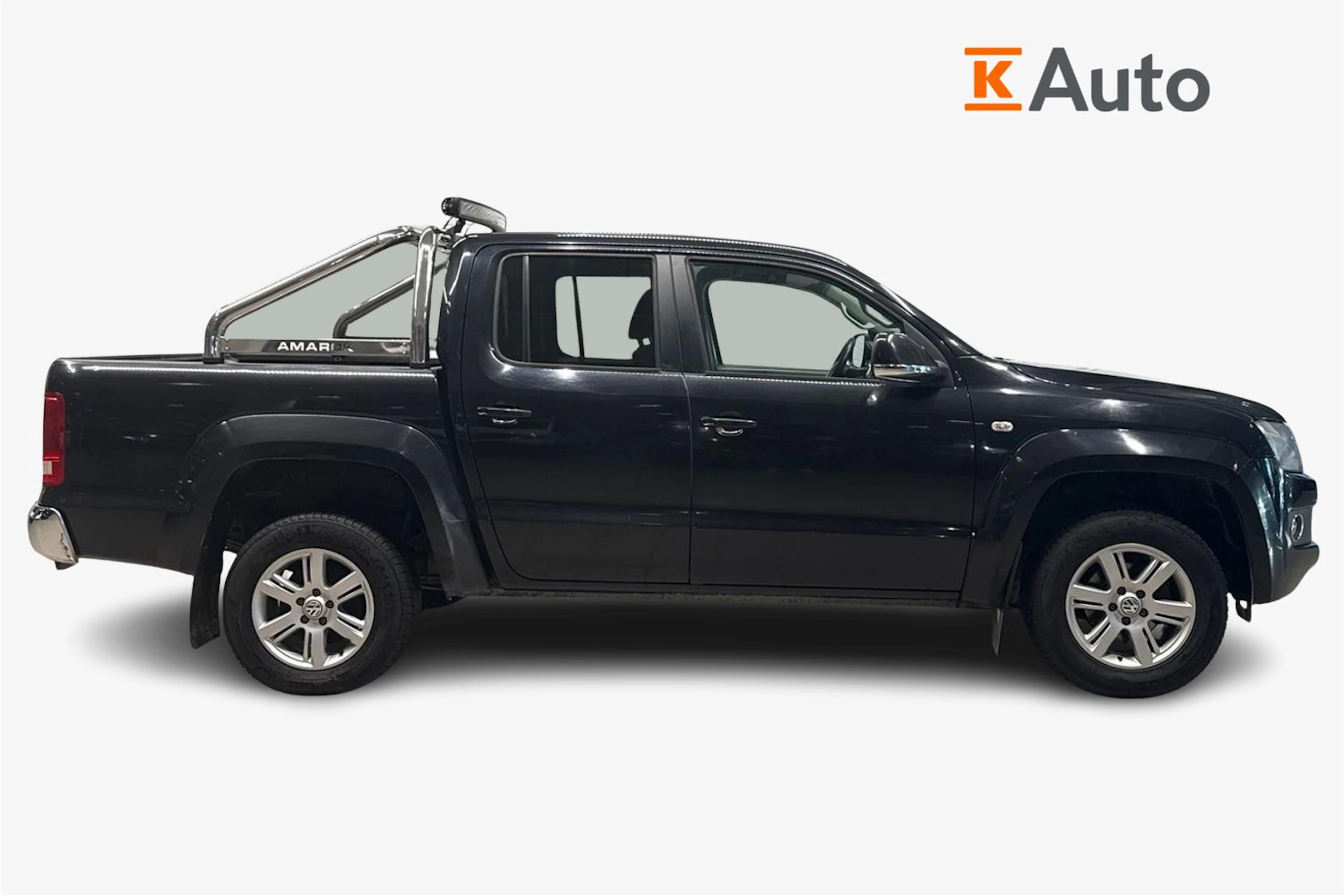 musta Volkswagen Amarok 2011 kuva 7.