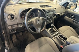 harmaa Volkswagen Amarok 2011 kuva 6.