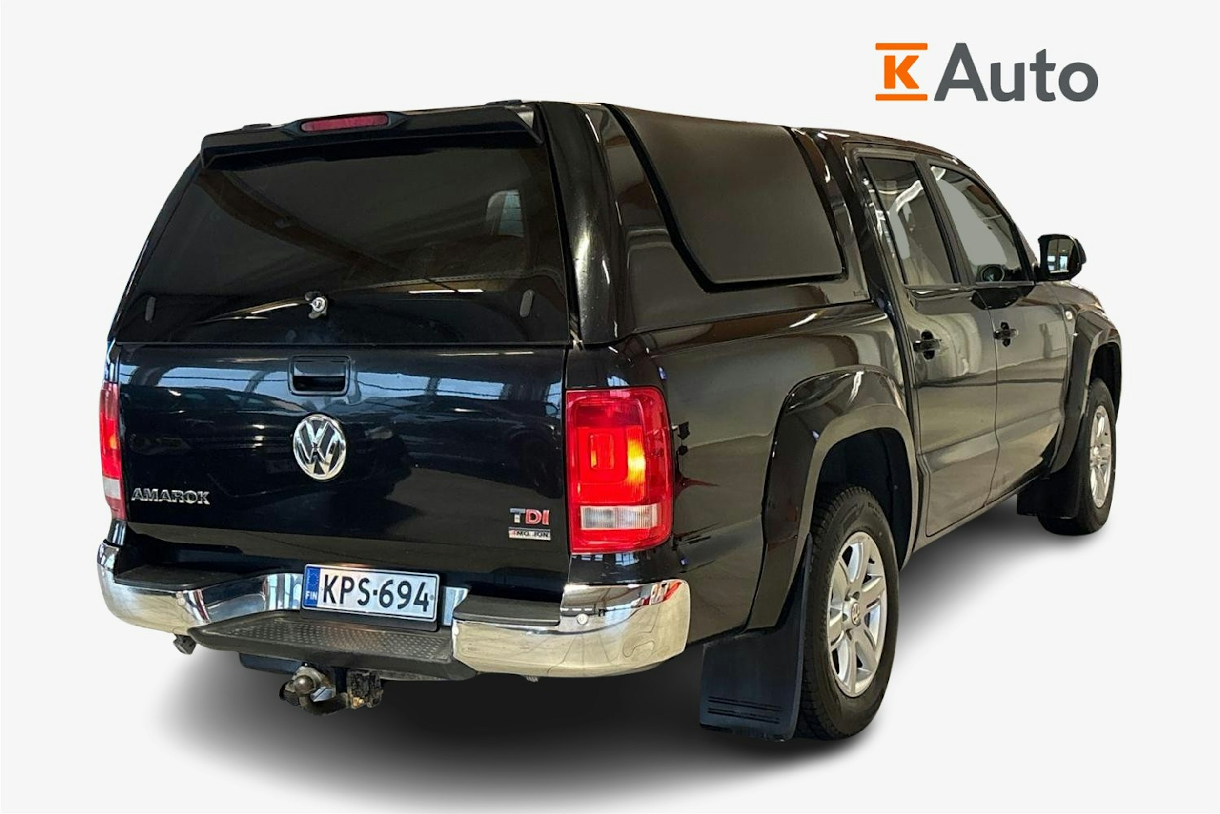 Musta Volkswagen Amarok 2012 kuva 3.
