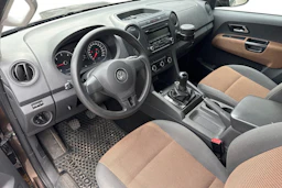 ruskea (beige) Volkswagen Amarok 2012 kuva 3.