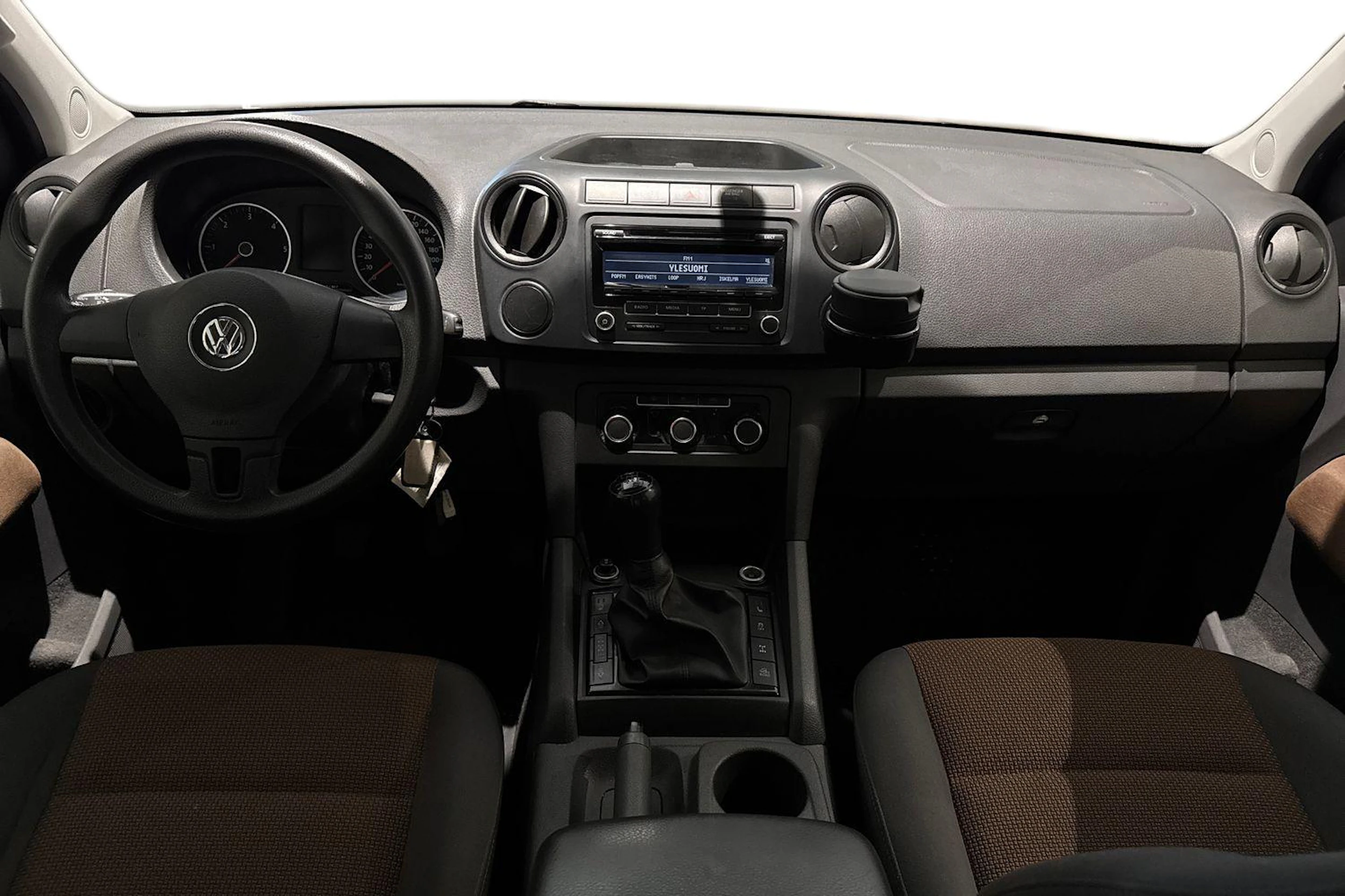 ruskea (beige) Volkswagen Amarok 2012 kuva 7.