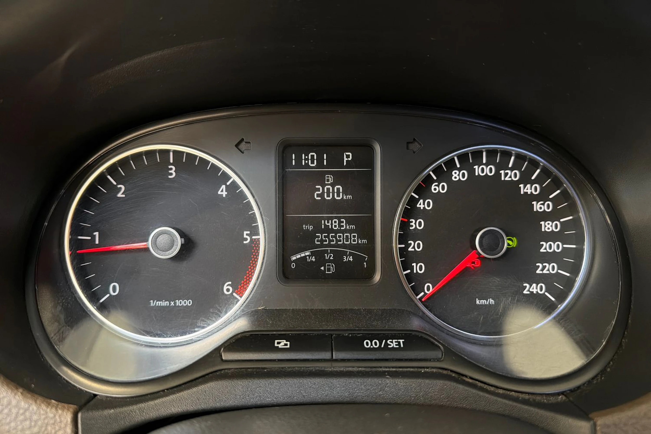 valkoinen Volkswagen Amarok 2012 kuva 13.