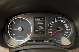 valkoinen Volkswagen Amarok 2012 kuva 13.
