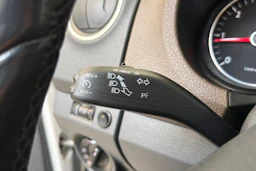 valkoinen Volkswagen Amarok 2012 kuva 20.