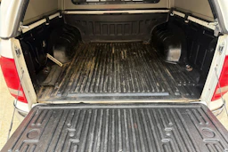 valkoinen Volkswagen Amarok 2012 kuva 25.