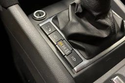 harmaa Volkswagen Amarok 2012 kuva 20.
