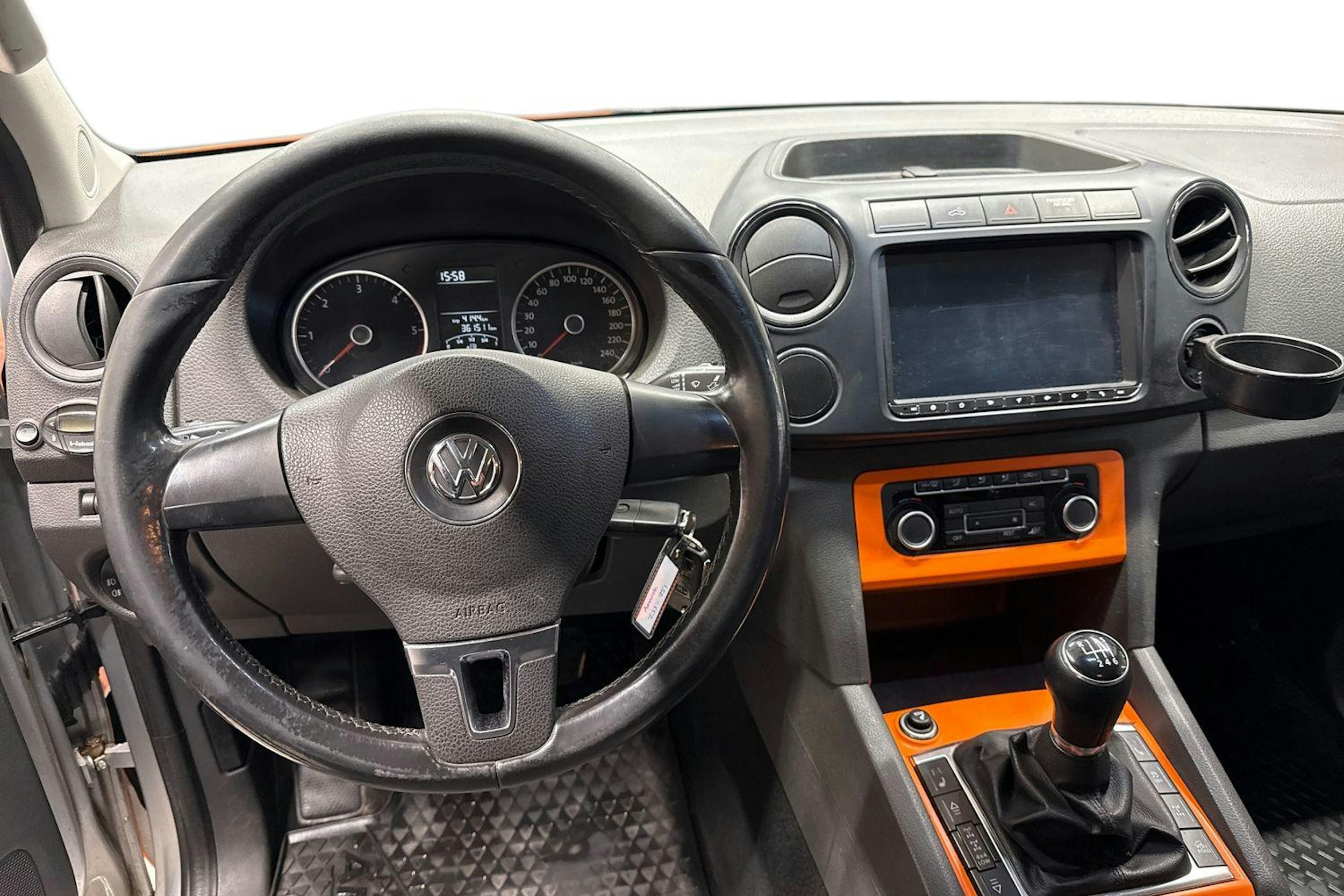 hopea Volkswagen Amarok 2012 kuva 9.