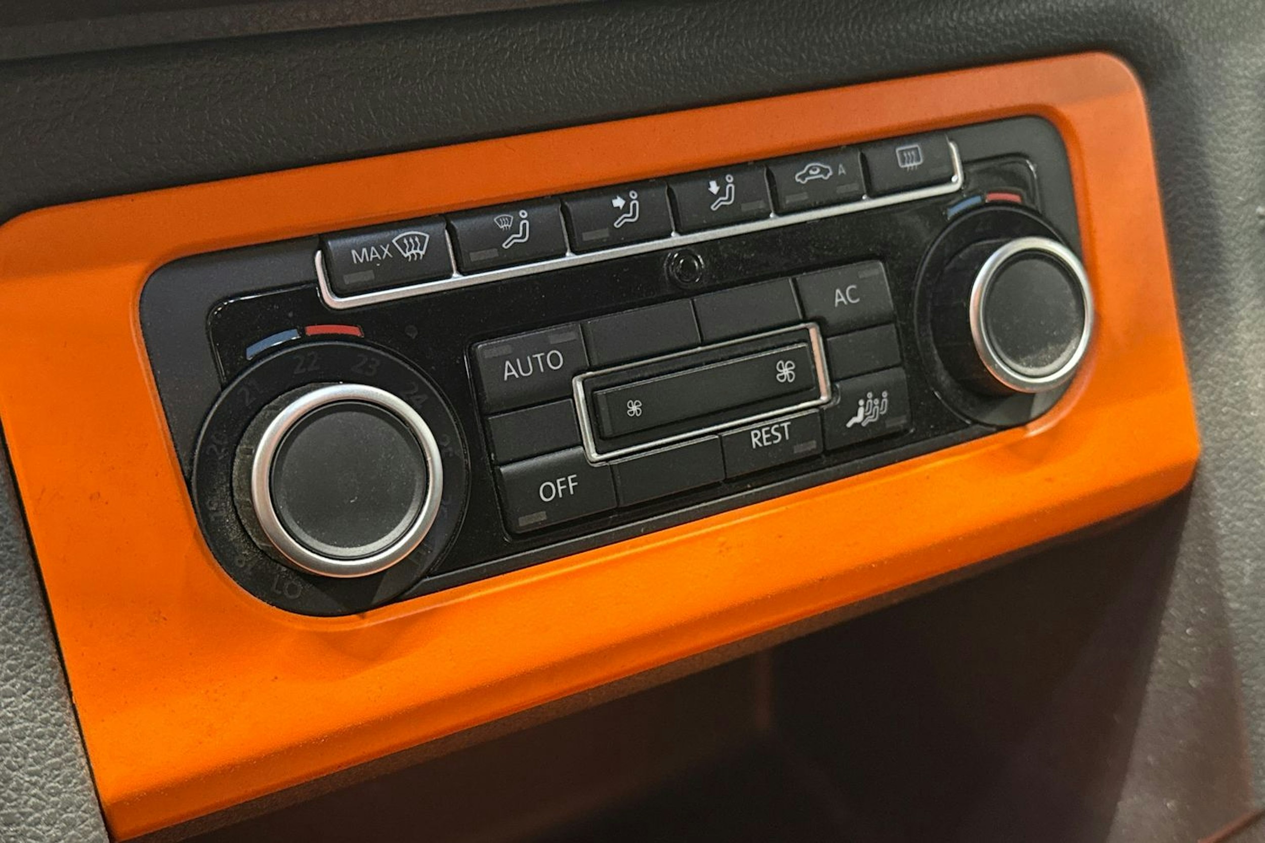 hopea Volkswagen Amarok 2012 kuva 20.