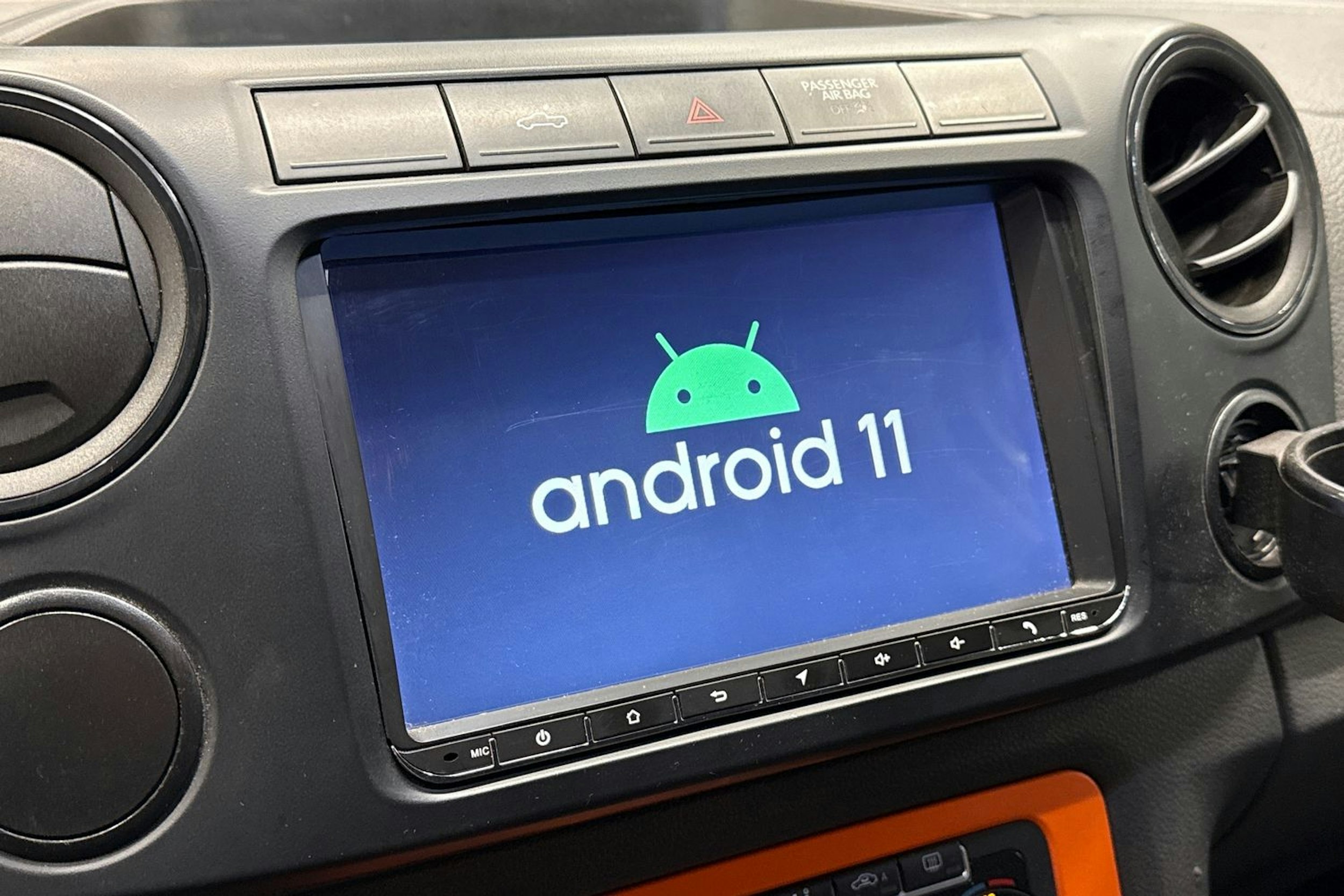 hopea Volkswagen Amarok 2012 kuva 22.