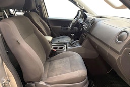 ruskea (beige) Volkswagen Amarok 2012 kuva 11.