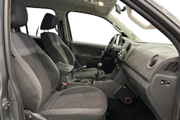 met. harmaa Volkswagen Amarok 2013 kuva 8.