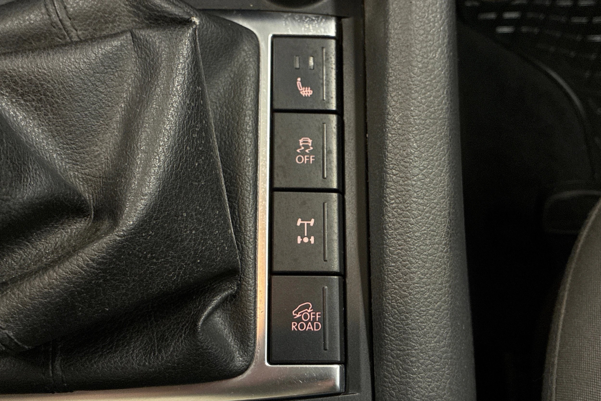 met. harmaa Volkswagen Amarok 2013 kuva 13.