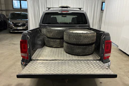 met. harmaa Volkswagen Amarok 2013 kuva 16.