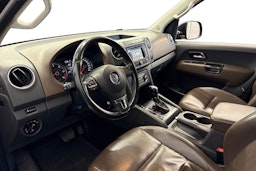 musta Volkswagen Amarok 2013 kuva 6.