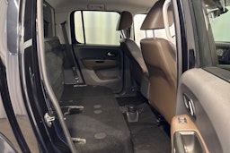 musta Volkswagen Amarok 2013 kuva 10.