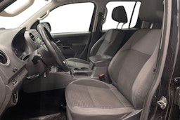 musta Volkswagen Amarok 2013 kuva 6.