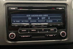 musta Volkswagen Amarok 2013 kuva 12.