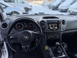 valkoinen Volkswagen Amarok 2013 kuva 7.
