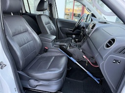 valkoinen Volkswagen Amarok 2013 kuva 9.