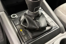 valkoinen Volkswagen Amarok 2014 kuva 19.