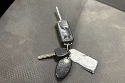 valkoinen Volkswagen Amarok 2014 kuva 20.