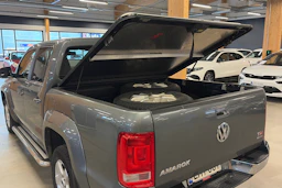 harmaa Volkswagen Amarok 2014 kuva 4.