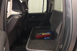 harmaa Volkswagen Amarok 2014 kuva 23.