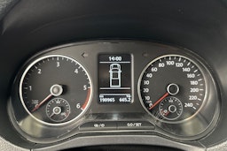 ruskea (beige) Volkswagen Amarok 2014 kuva 11.