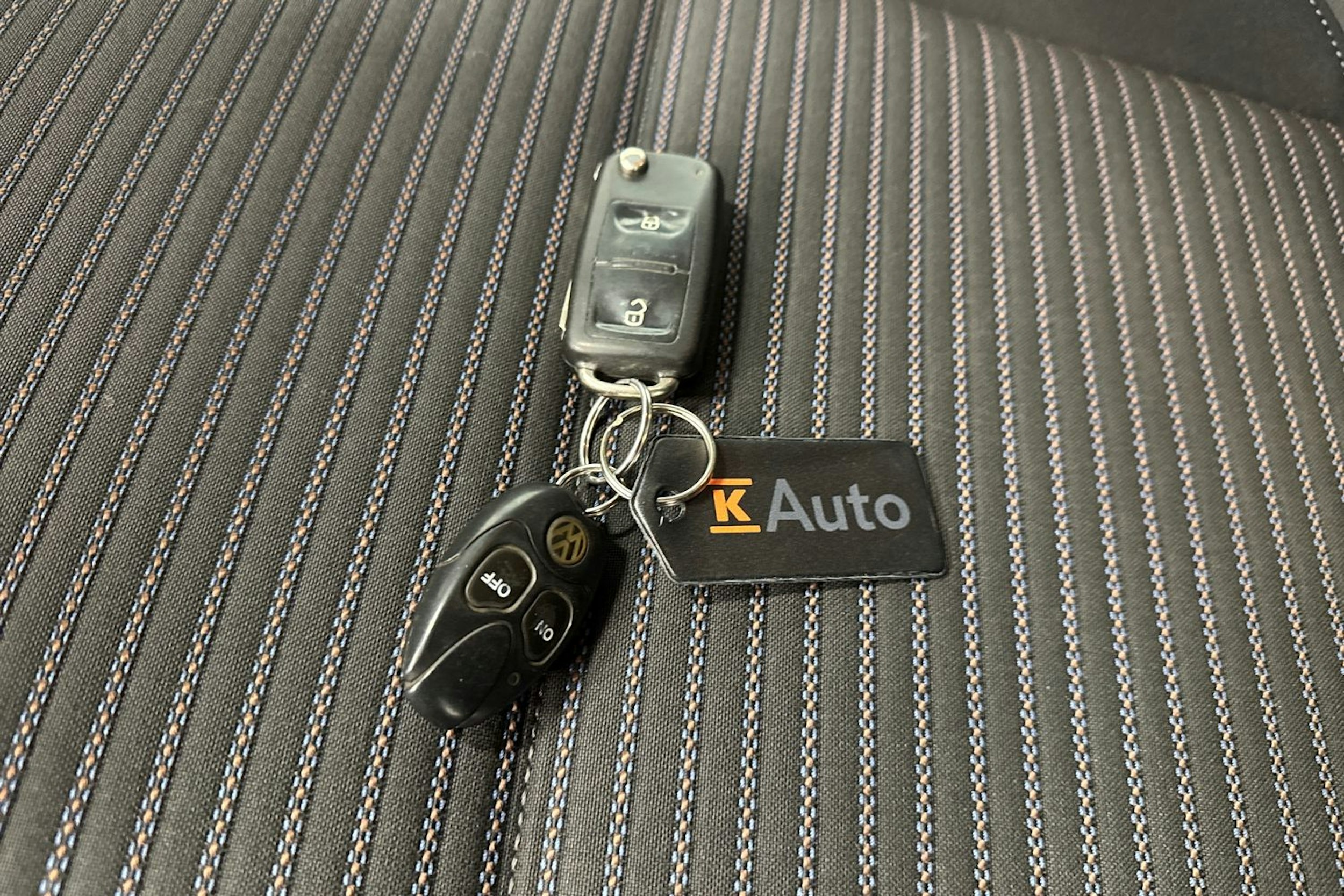 ruskea (beige) Volkswagen Amarok 2014 kuva 21.