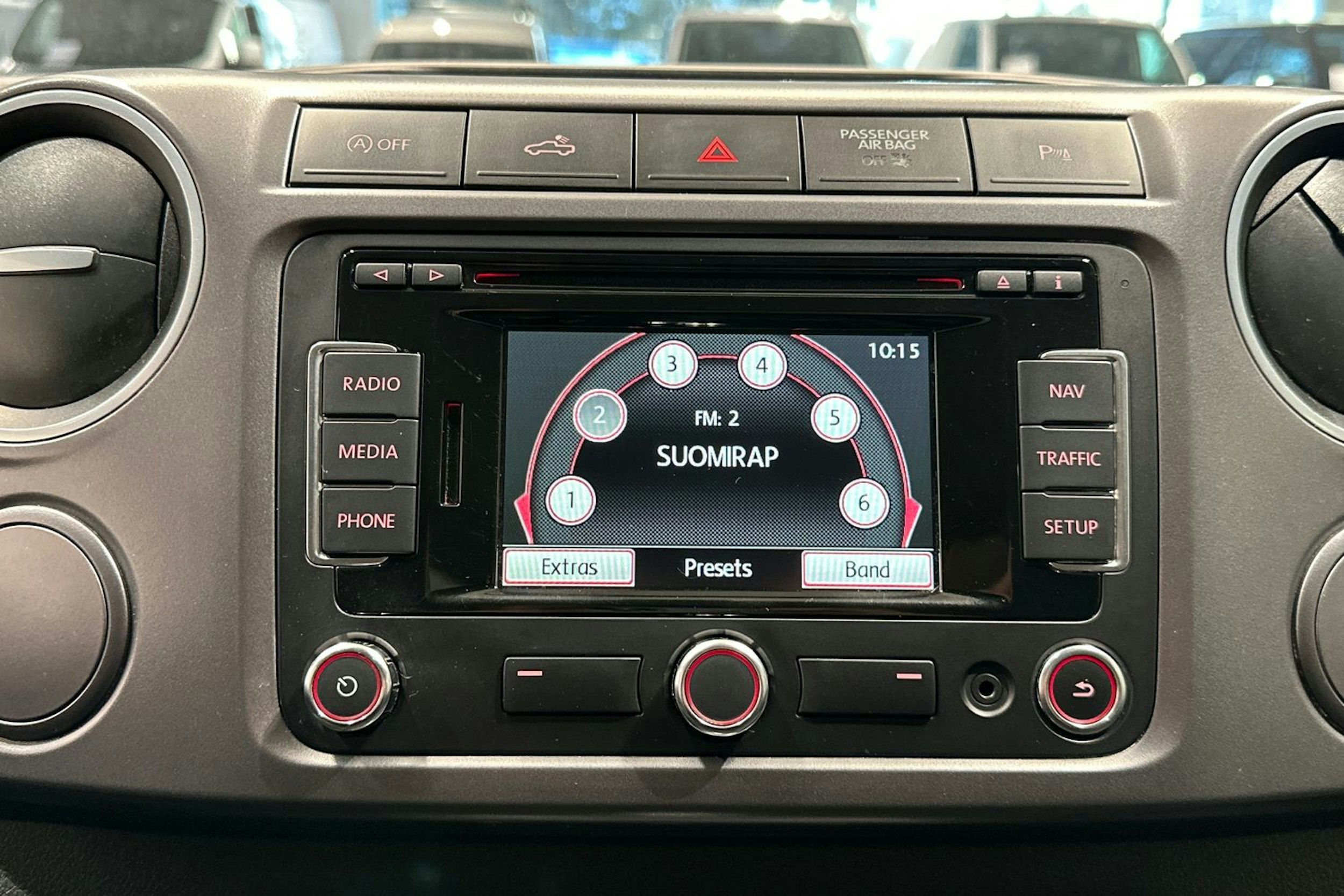 Valkoinen Volkswagen Amarok 2014 kuva 21.