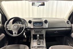 ruskea (beige) Volkswagen Amarok 2014 kuva 13.