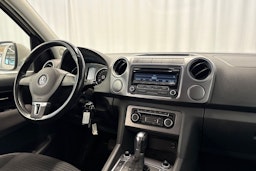 ruskea (beige) Volkswagen Amarok 2014 kuva 14.