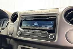 ruskea (beige) Volkswagen Amarok 2014 kuva 17.