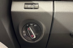 ruskea (beige) Volkswagen Amarok 2014 kuva 21.