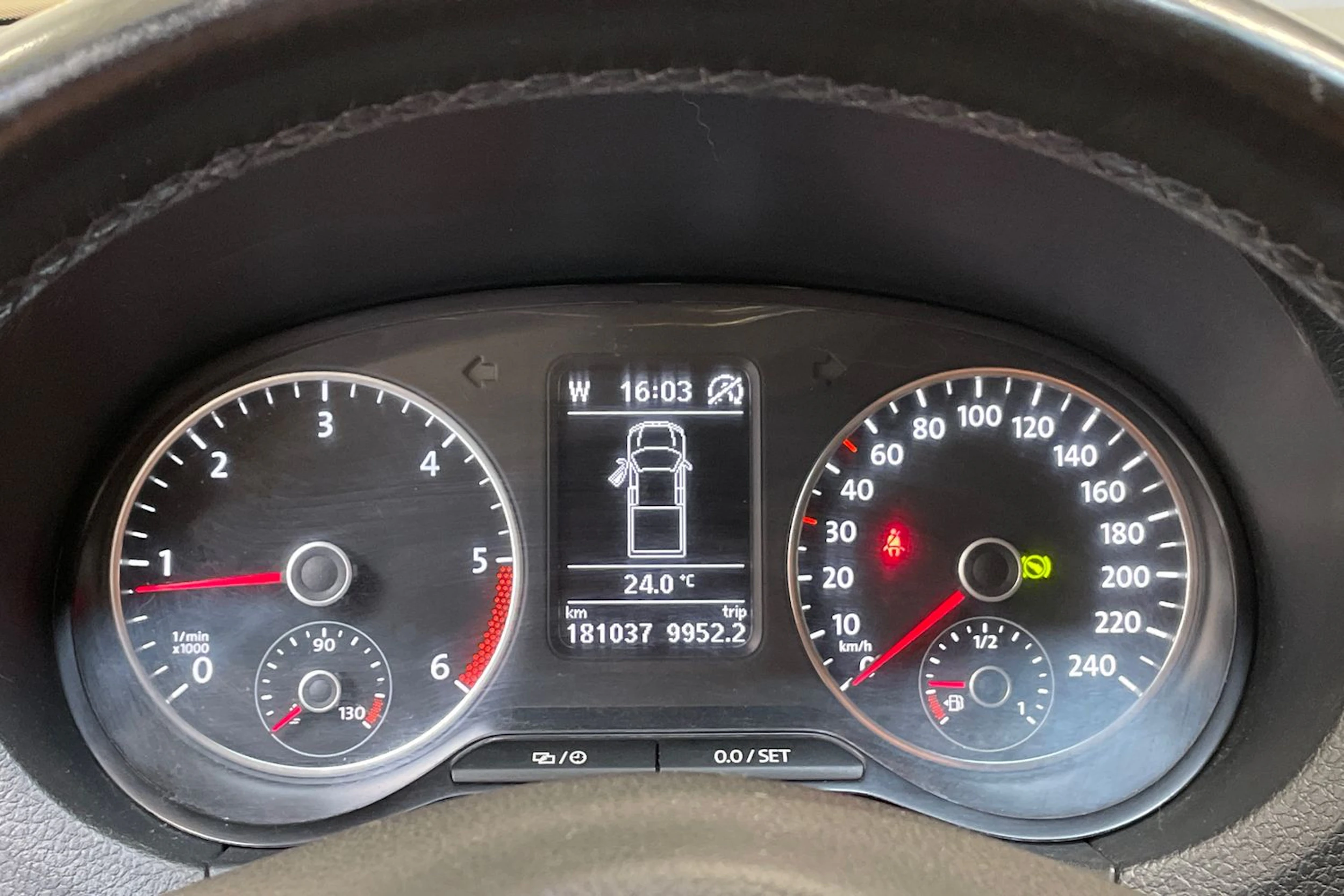 met. ruskea (beige) Volkswagen Amarok 2014 kuva 31.