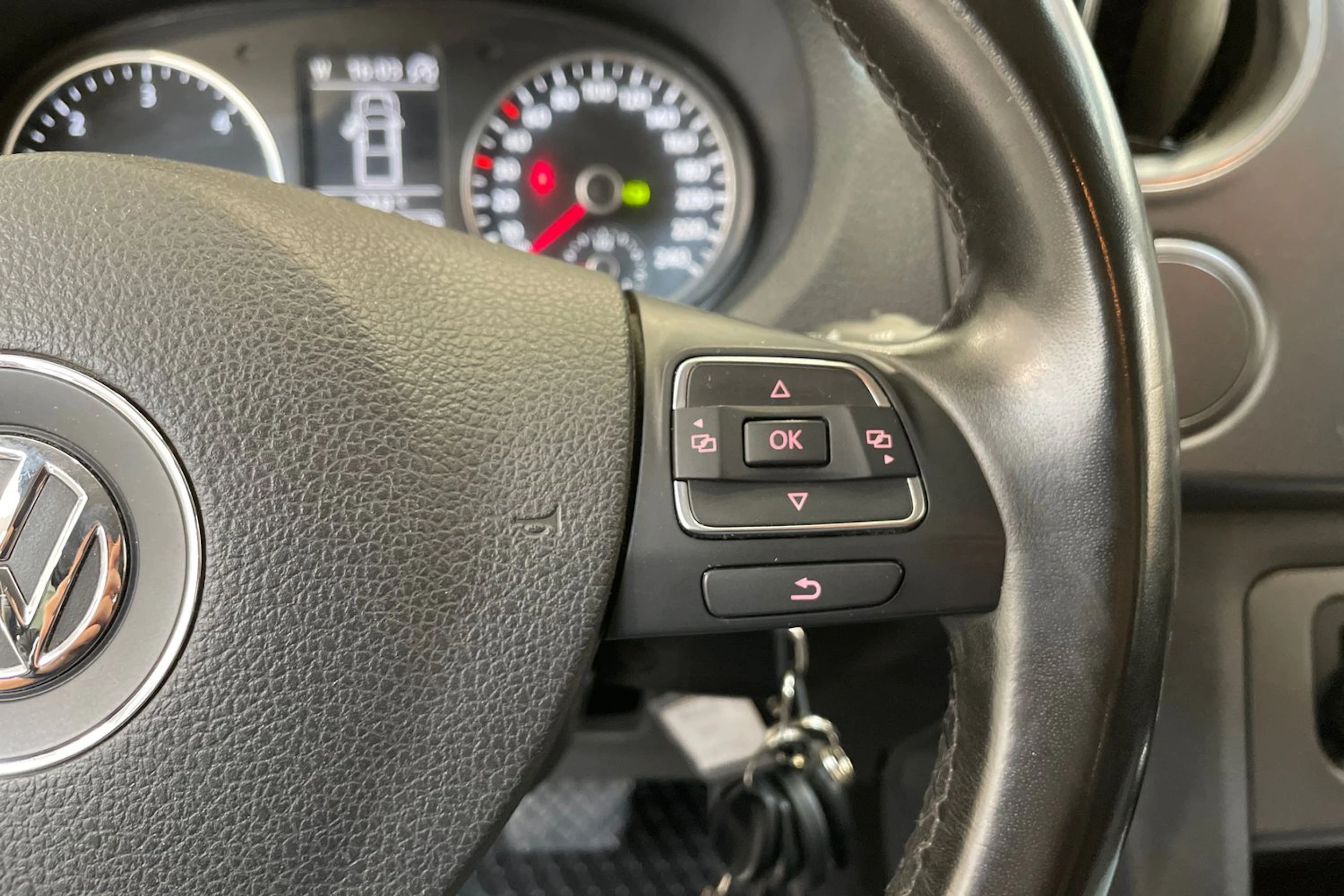 met. ruskea (beige) Volkswagen Amarok 2014 kuva 33.