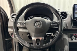 ruskea (beige) Volkswagen Amarok 2015 kuva 16.