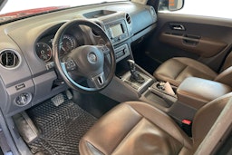Musta Volkswagen Amarok 2015 kuva 7.