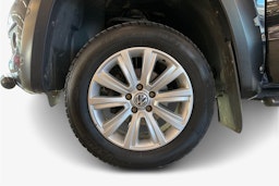 Musta Volkswagen Amarok 2015 kuva 11.