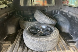 Musta Volkswagen Amarok 2015 kuva 24.