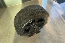 Musta Volkswagen Amarok 2015 kuva 26.