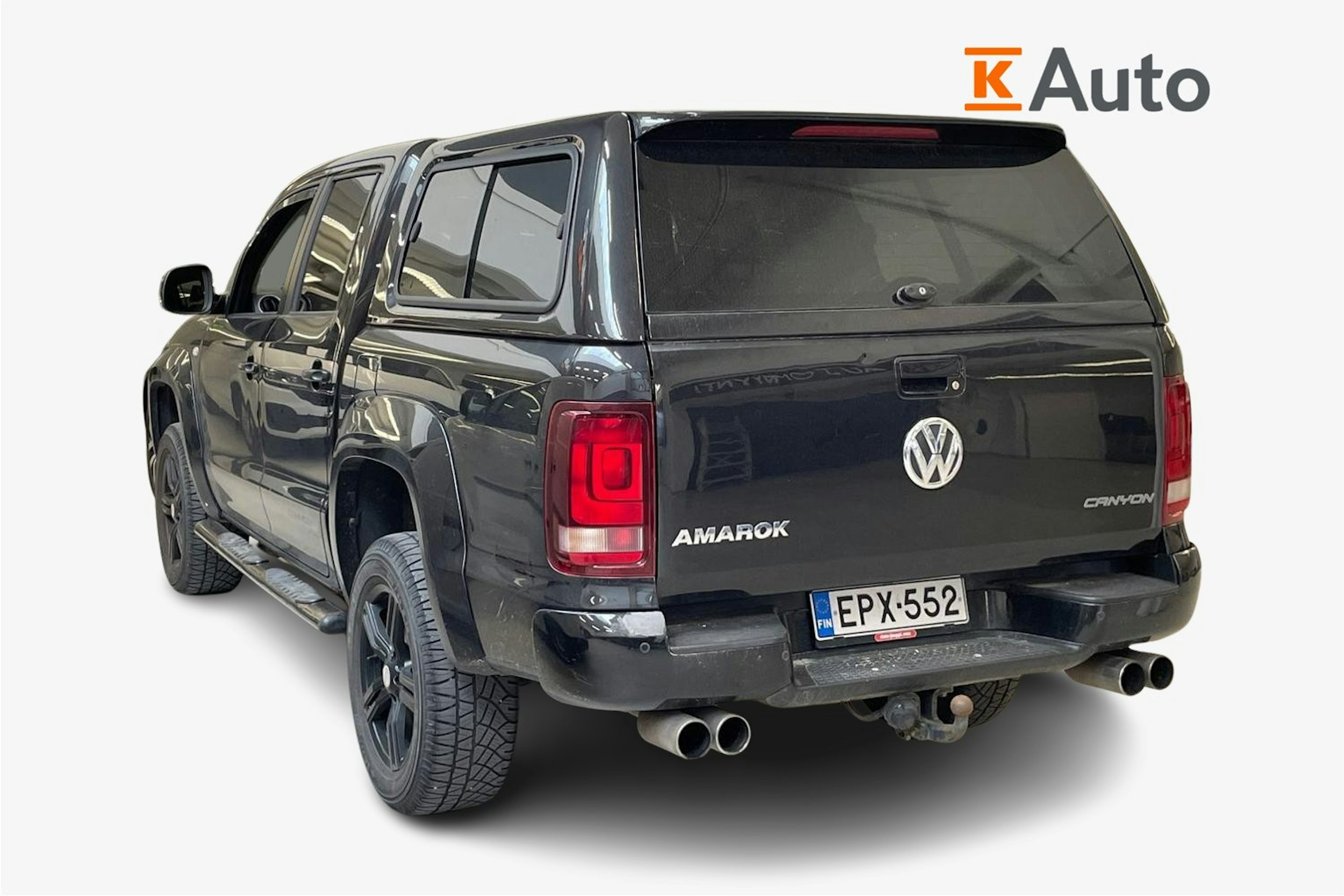 musta Volkswagen Amarok 2015 kuva 2.